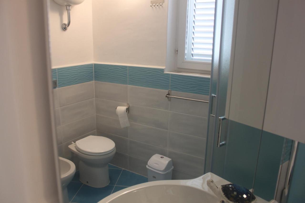 Camere Dieci Maggio- Beb Dory, Nemo, Guizzo Ponza Exteriér fotografie